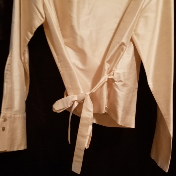 Silk wrap blouse - Picture 5 of 6